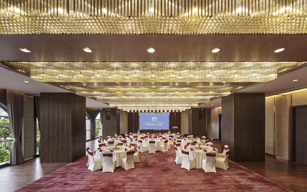 דונגגואן Maison New Century Hotel Dongguan מראה חיצוני תמונה