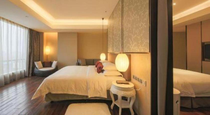 דונגגואן Maison New Century Hotel Dongguan מראה חיצוני תמונה