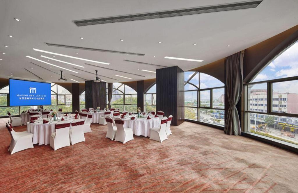 דונגגואן Maison New Century Hotel Dongguan מראה חיצוני תמונה