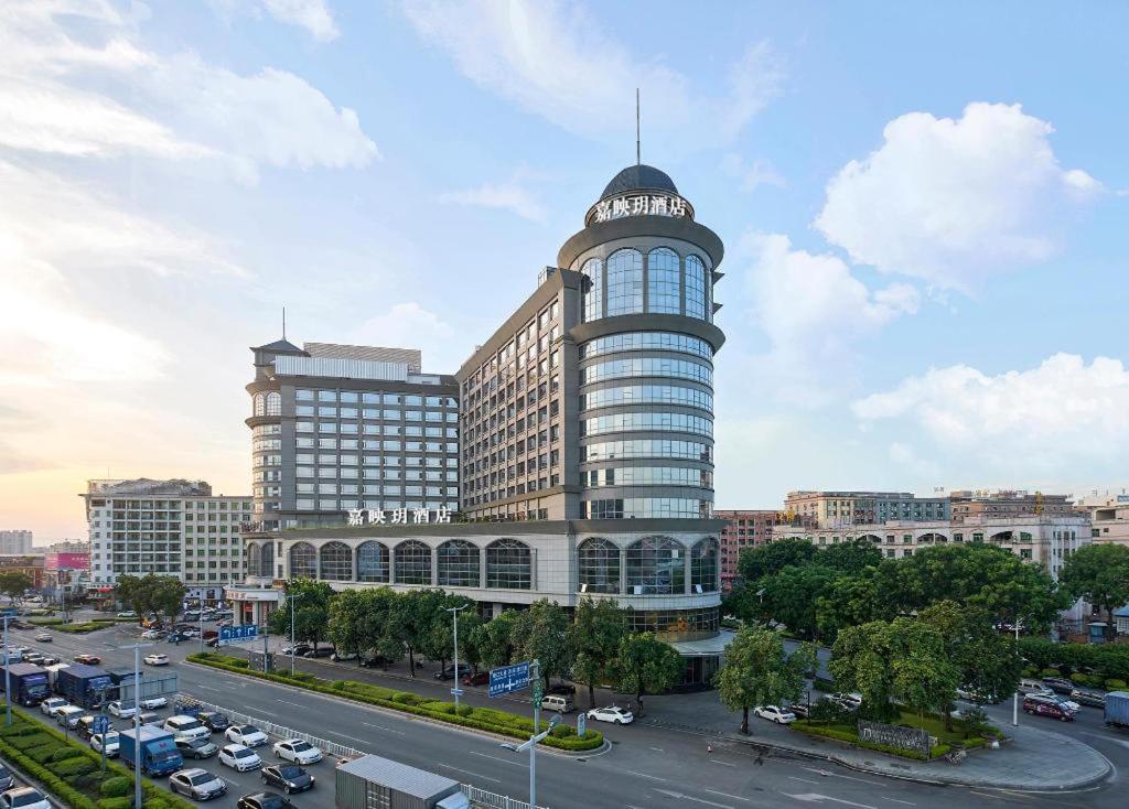 דונגגואן Maison New Century Hotel Dongguan מראה חיצוני תמונה